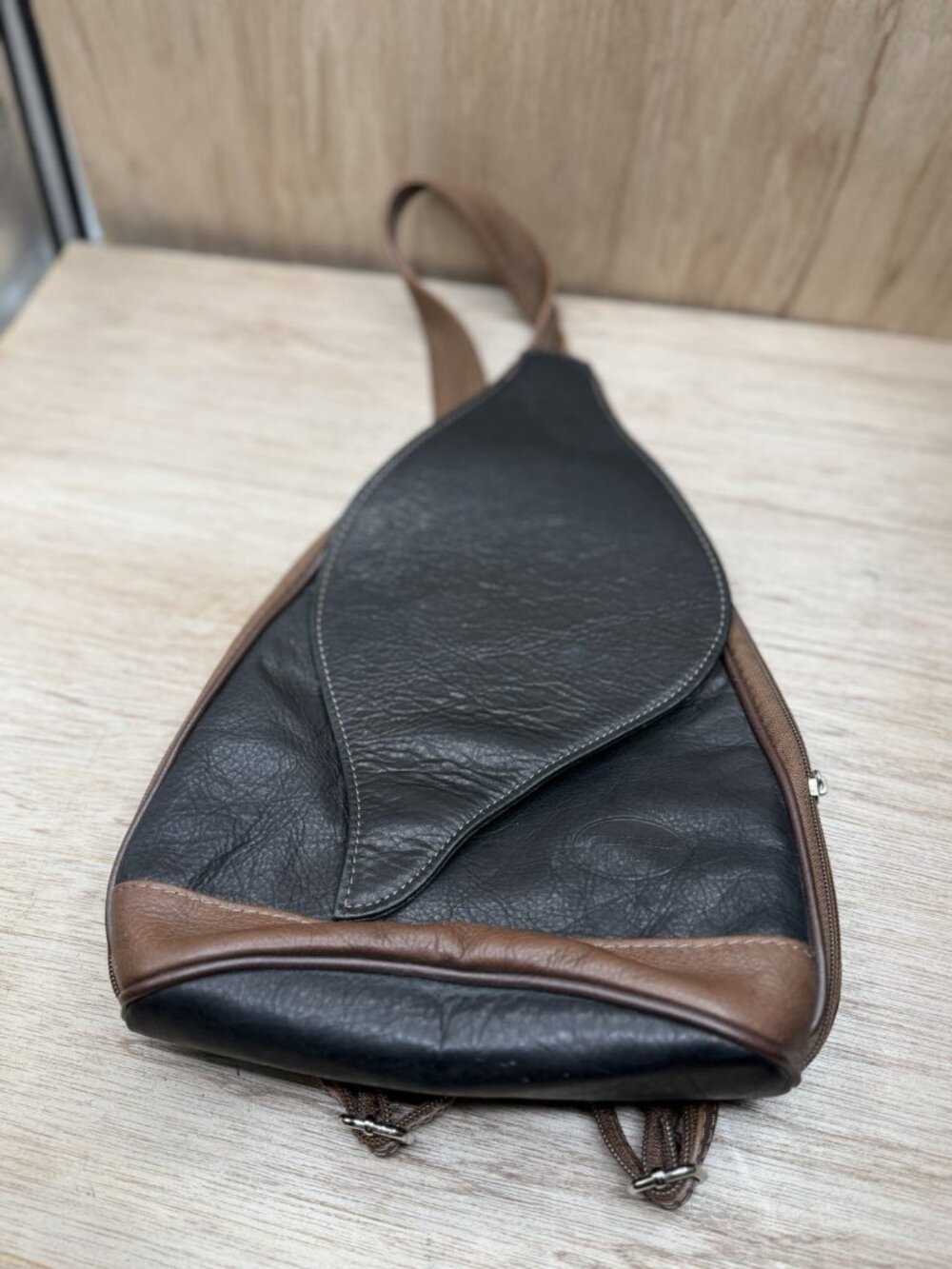 Pelletteria DiMario Leather Cross Body Bag adjustable Shoulder Italy